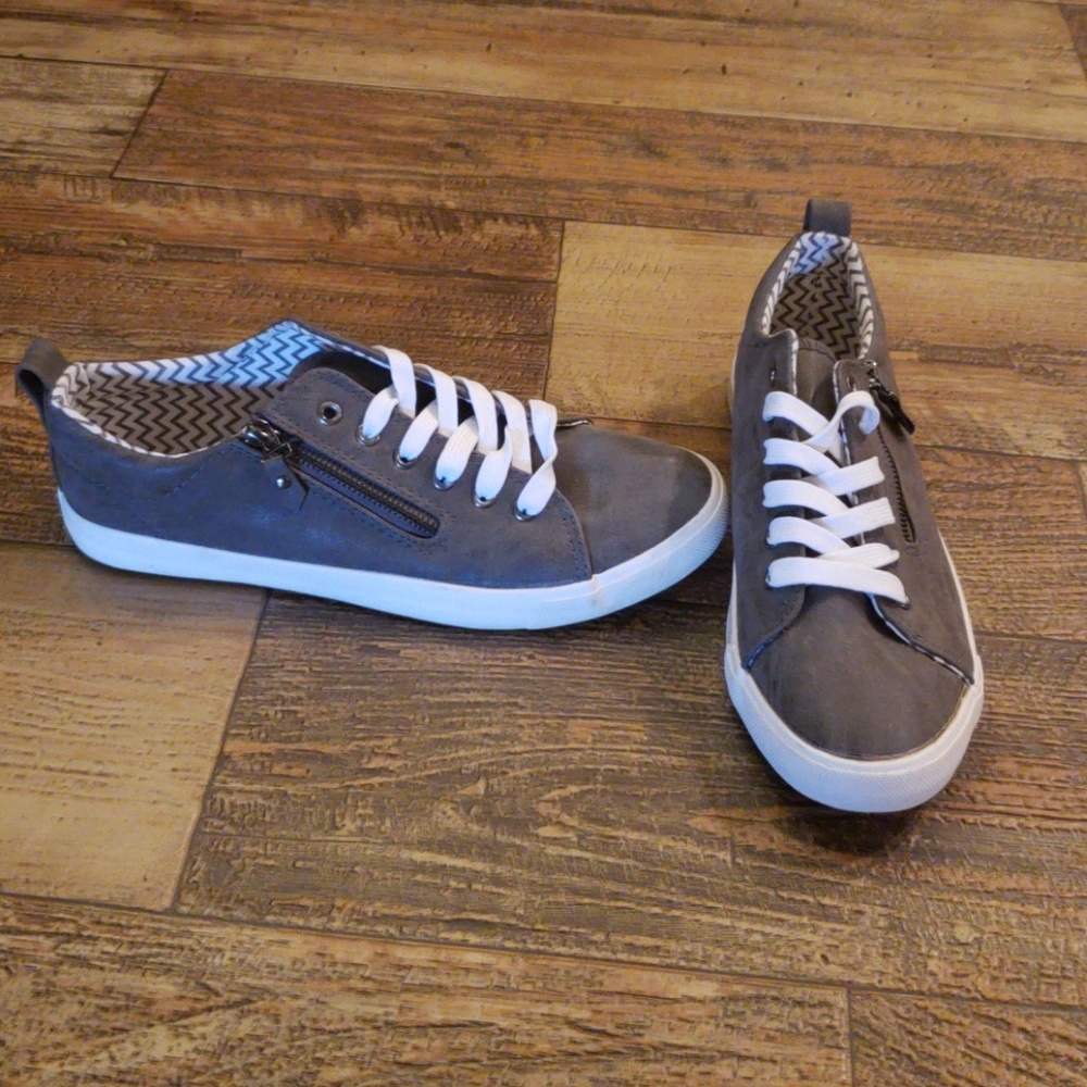Rue 21 Women's Sneakers